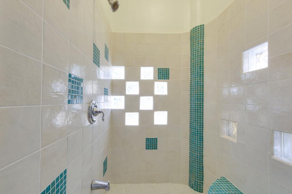 listing image with ID 2484