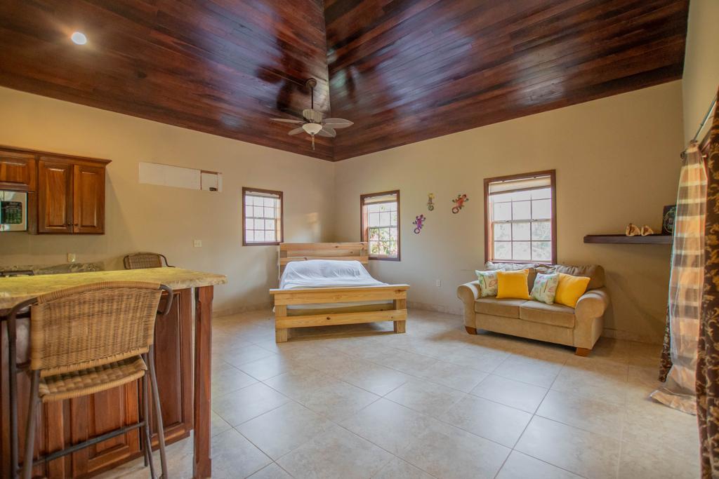listing image with ID 7055