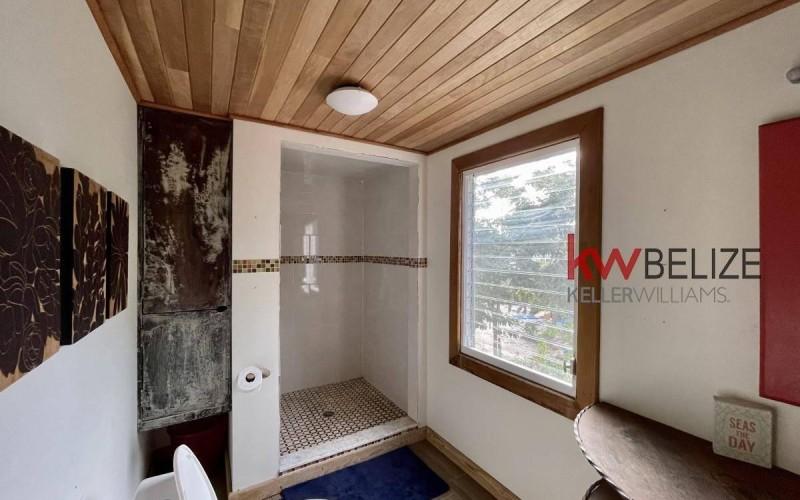 listing image with ID 12904