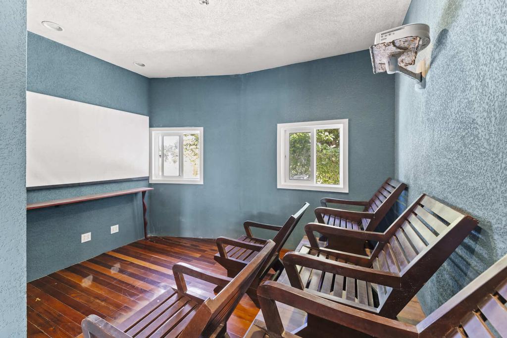 listing image with ID 32144