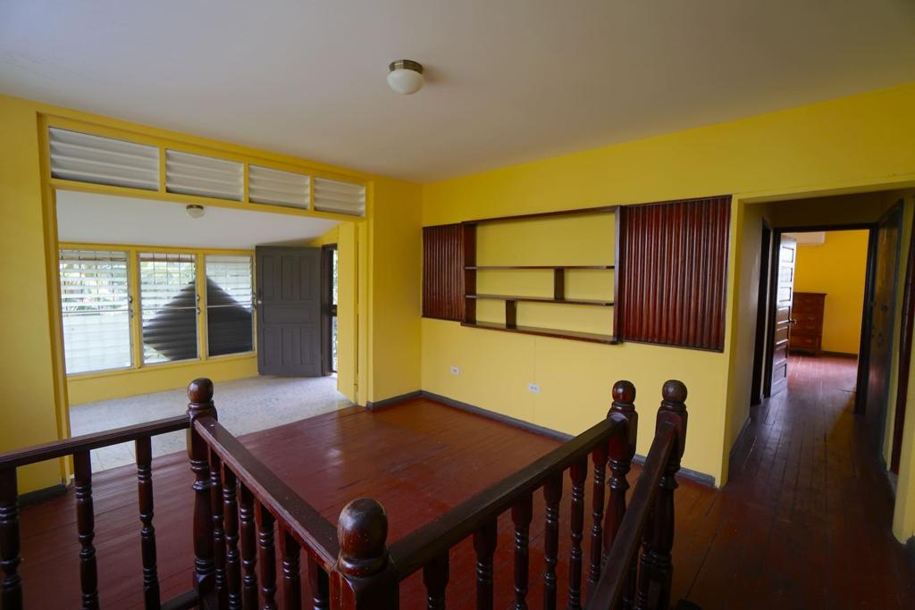 listing image with ID 32050