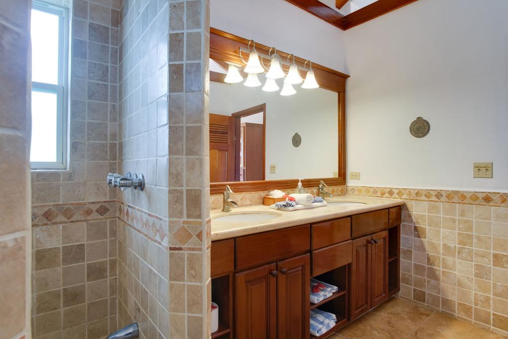listing image with ID 33970
