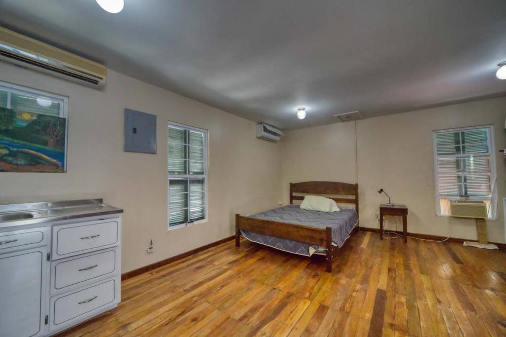 listing image with ID 45033
