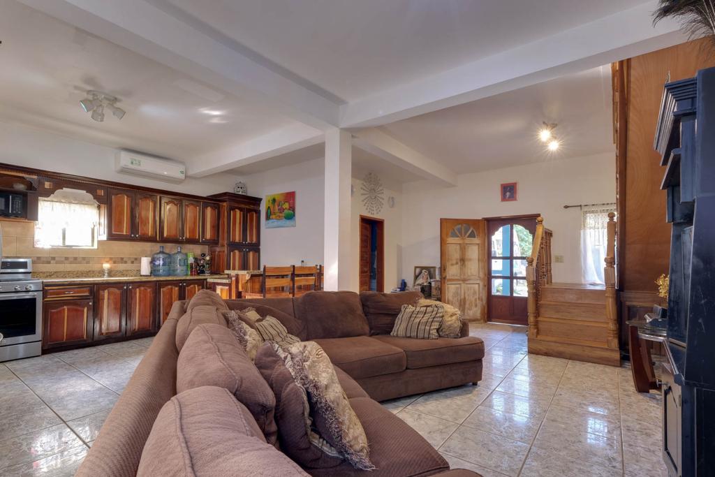 listing image with ID 38300