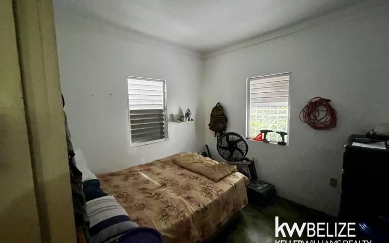 listing image with ID 50050