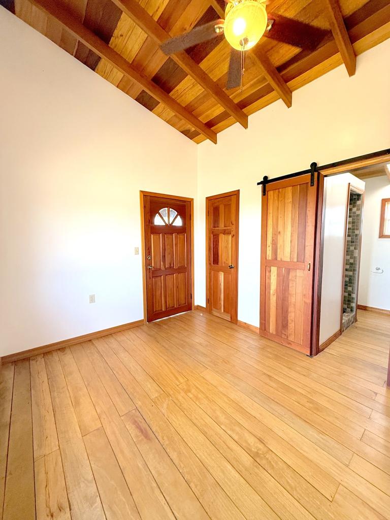 listing image with ID 49997