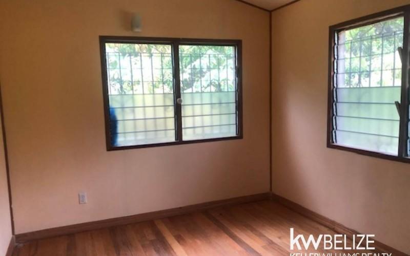 listing image with ID 50900