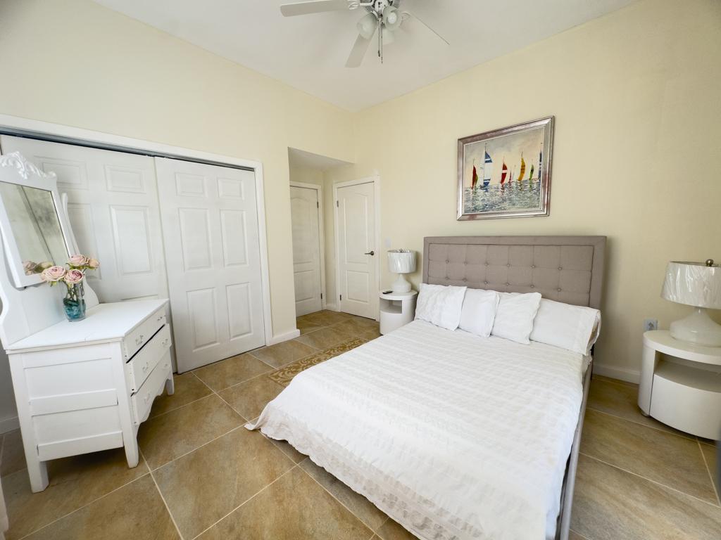 listing image with ID 55000