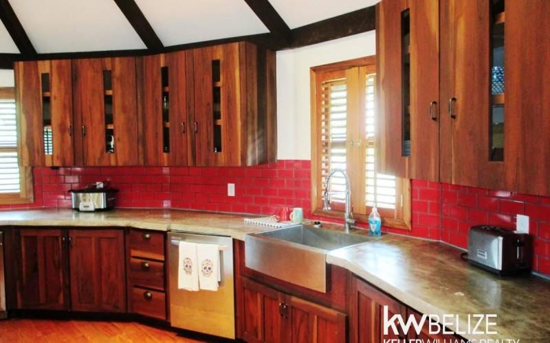 listing image with ID 63028