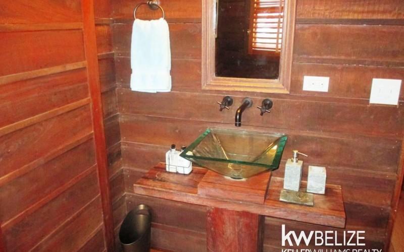 listing image with ID 63025