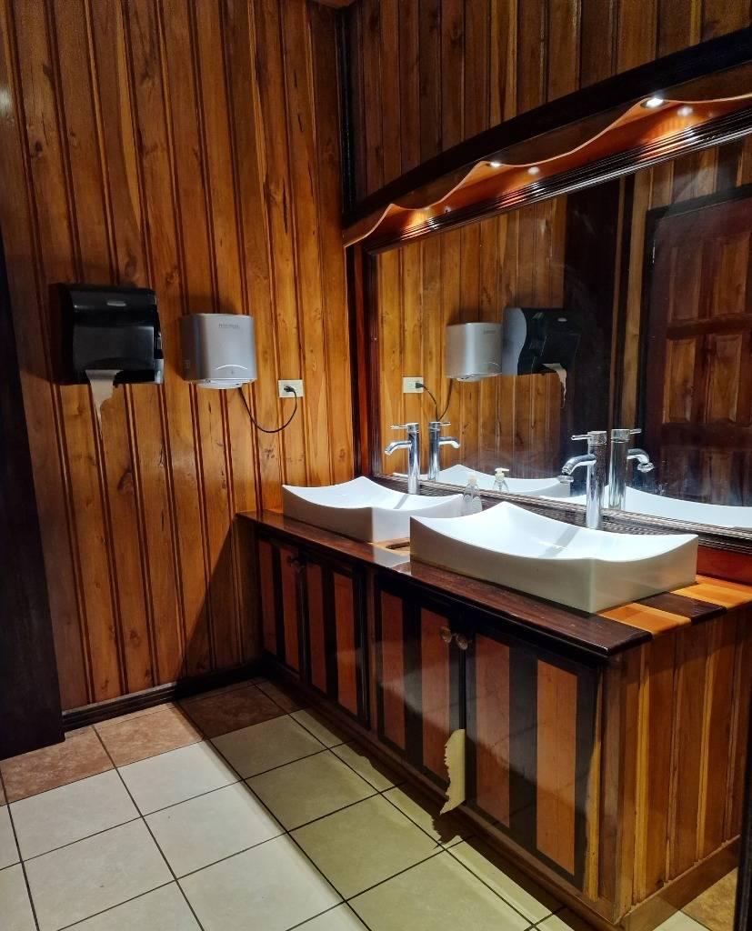 listing image with ID 65004