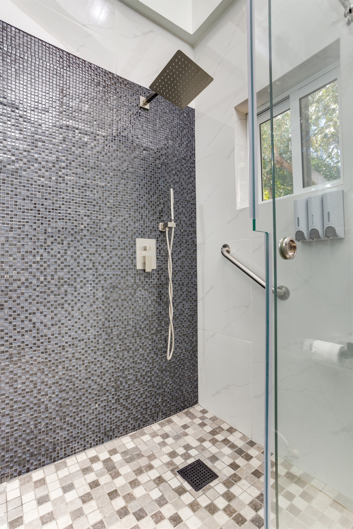 listing image with ID 69425