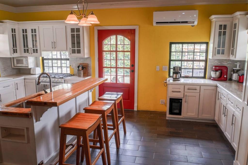 listing image with ID 66629