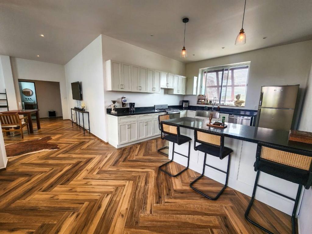 listing image with ID 64828