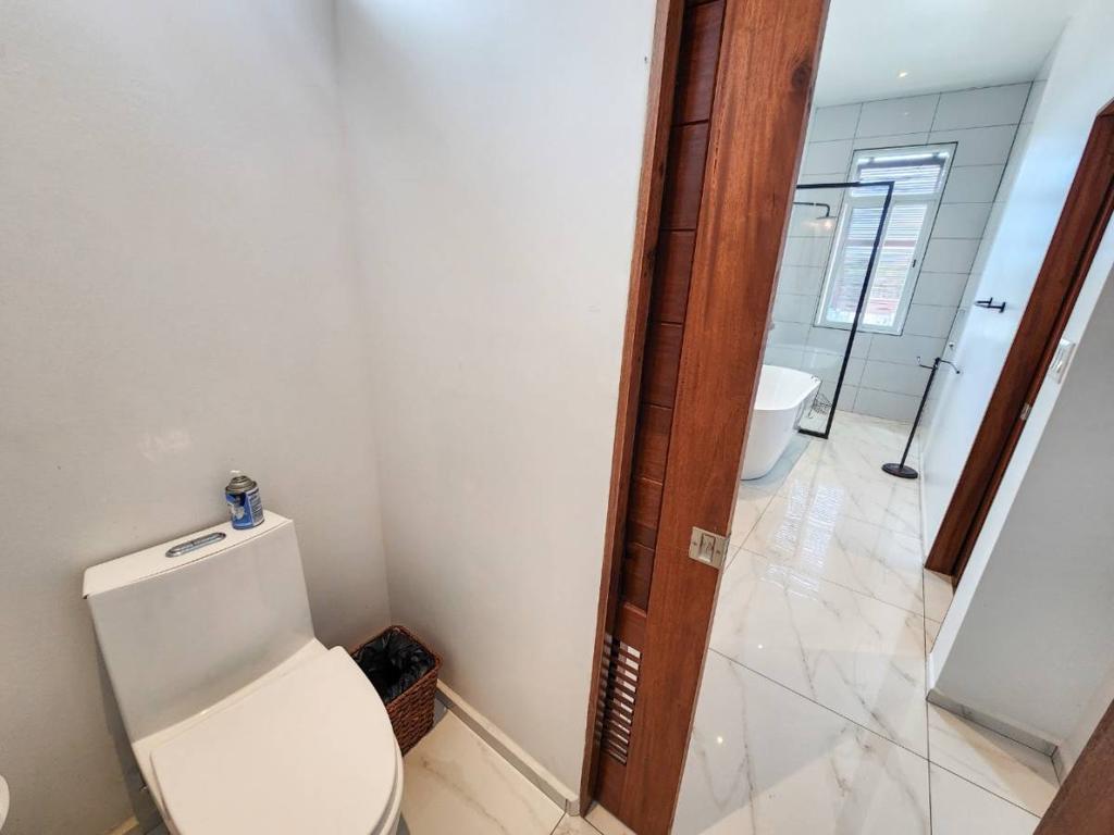 listing image with ID 64825