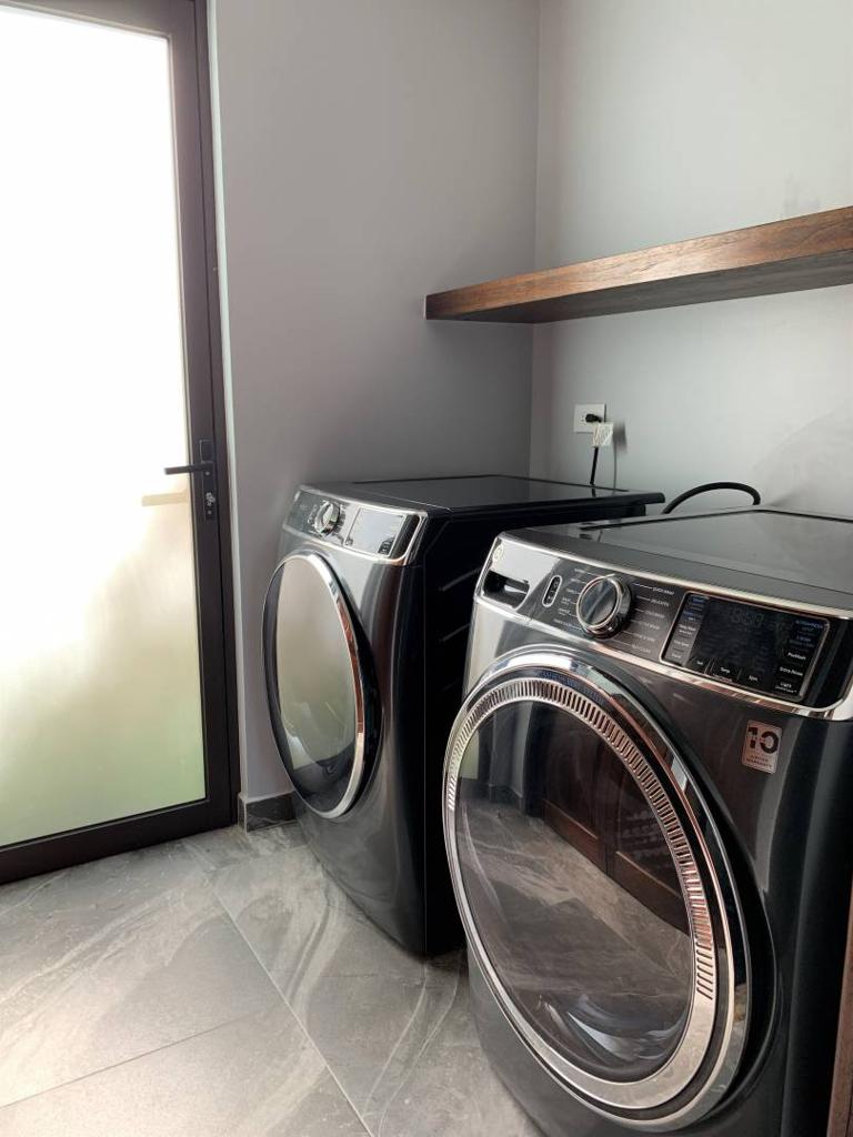 listing image with ID 67073