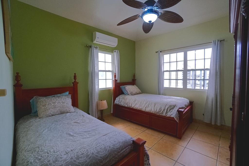 listing image with ID 69090