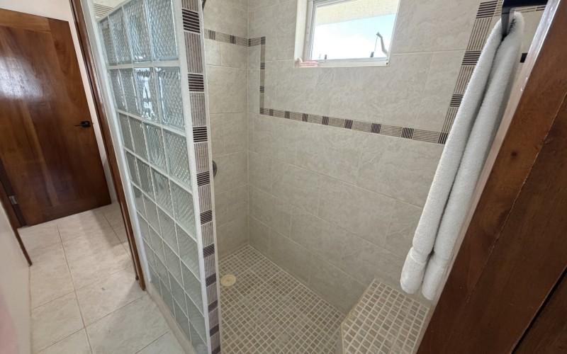 listing image with ID 70429