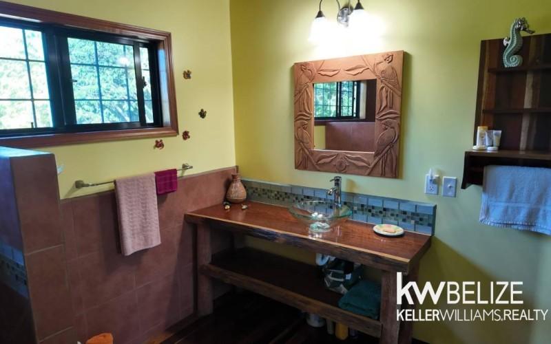 listing image with ID 70681