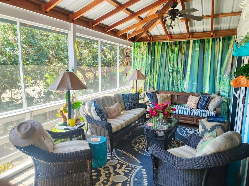 listing image with ID 70043