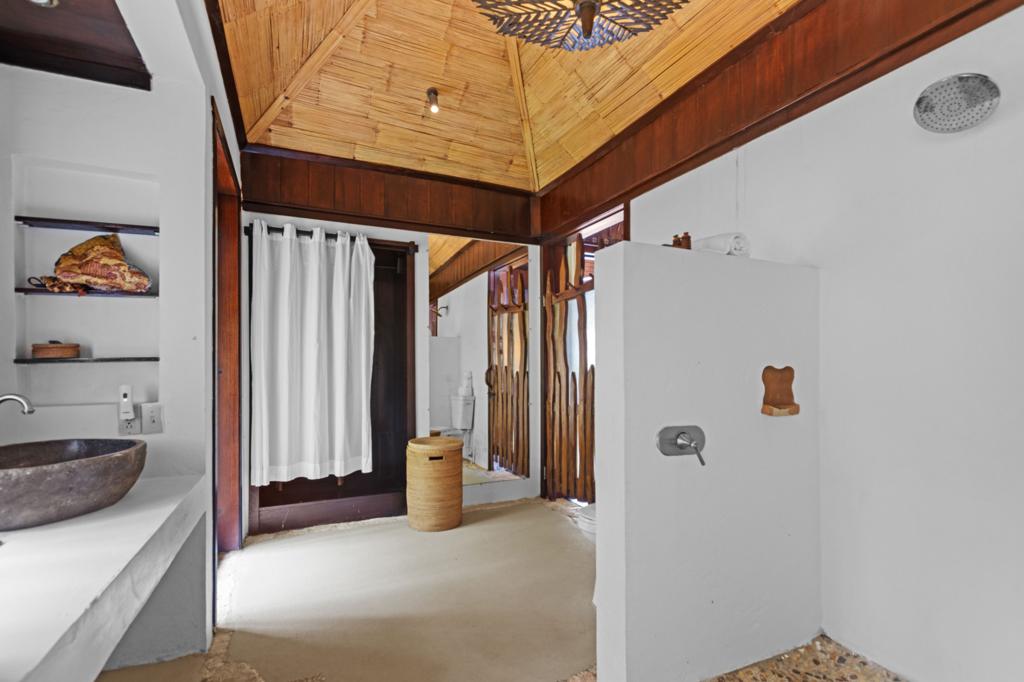 listing image with ID 70229