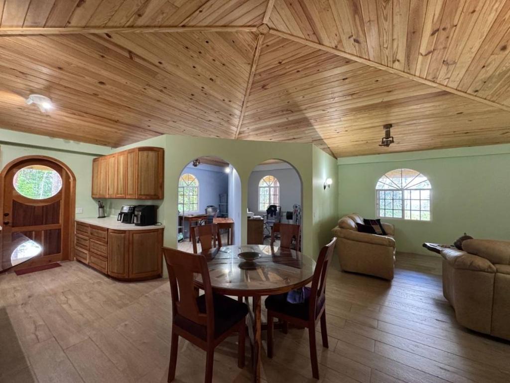 listing image with ID 69892