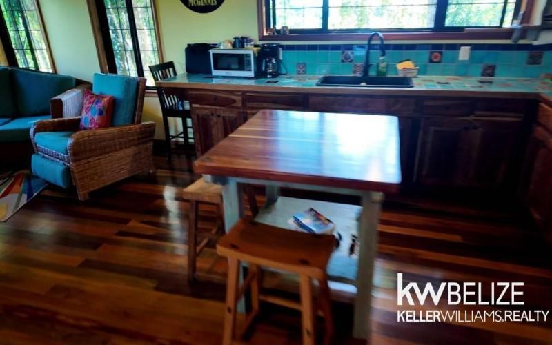 listing image with ID 70676