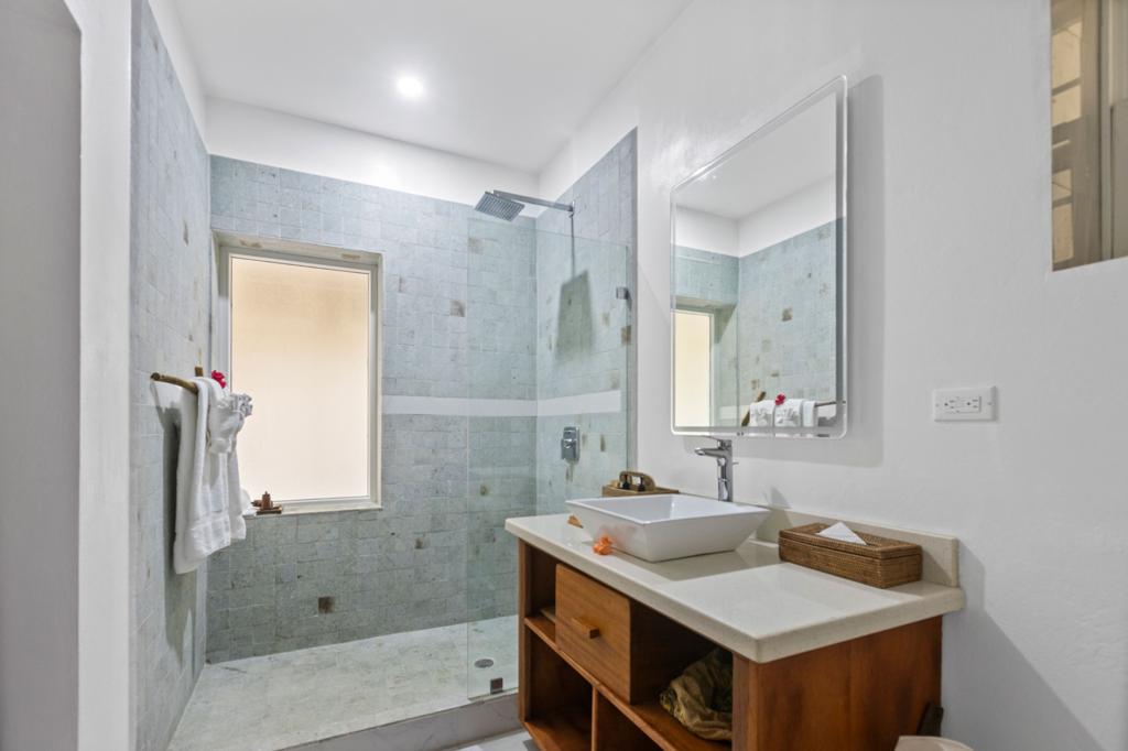 listing image with ID 70255