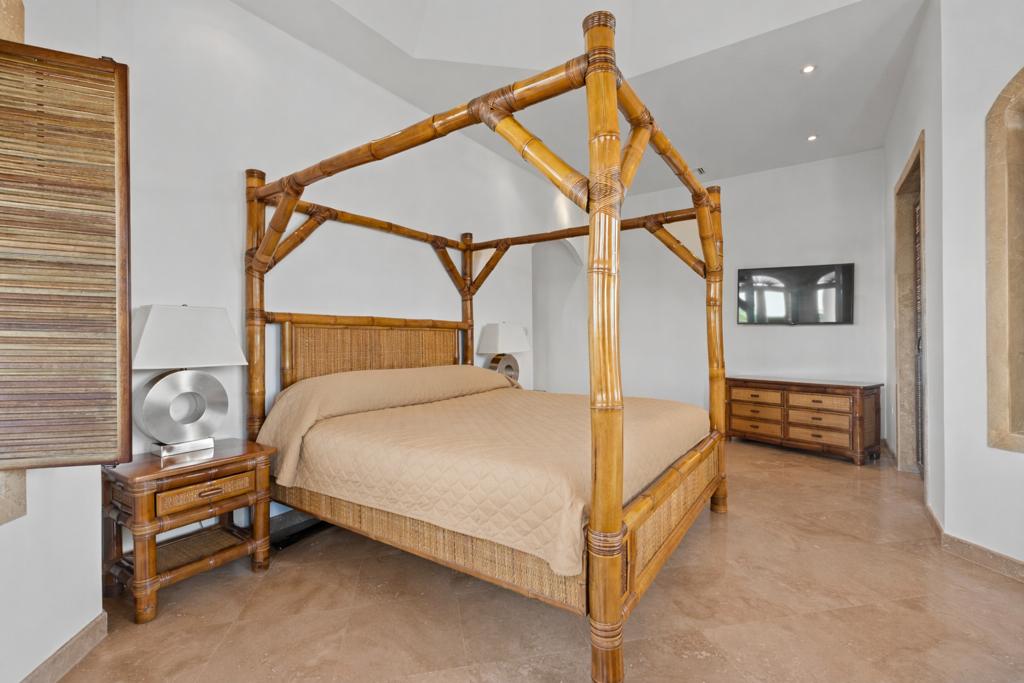 listing image with ID 71135