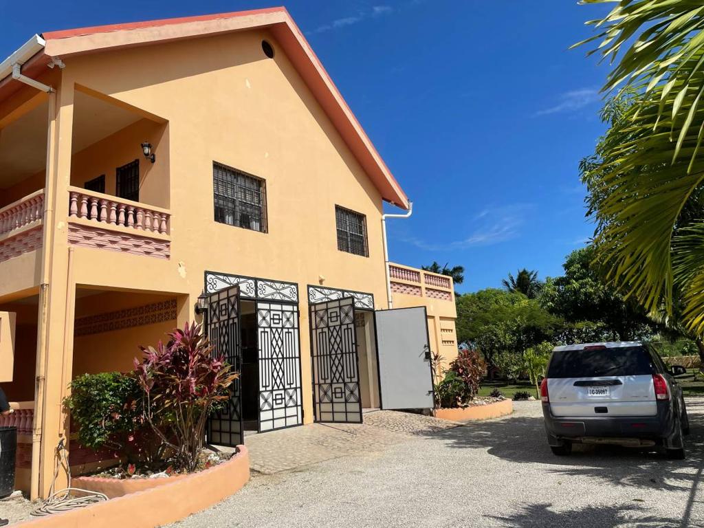 listing image with ID 71077