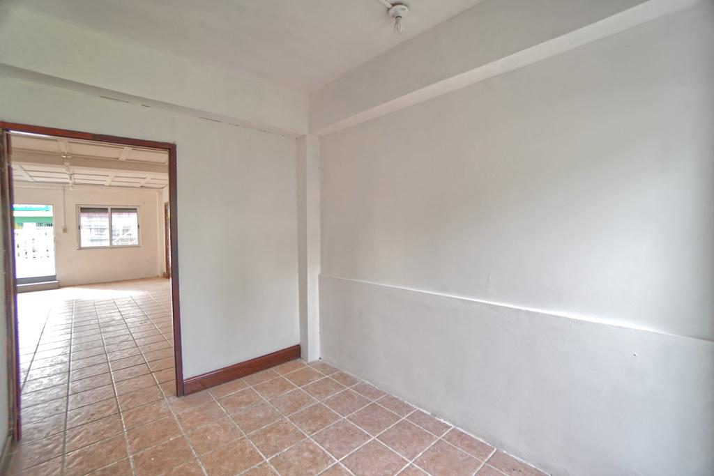 listing image with ID 74103