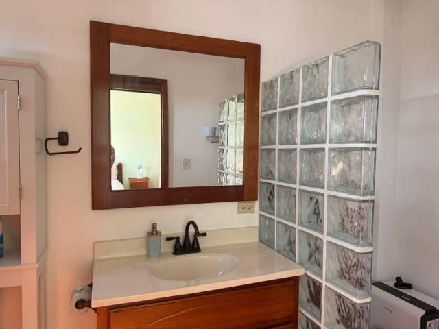 listing image with ID 73000