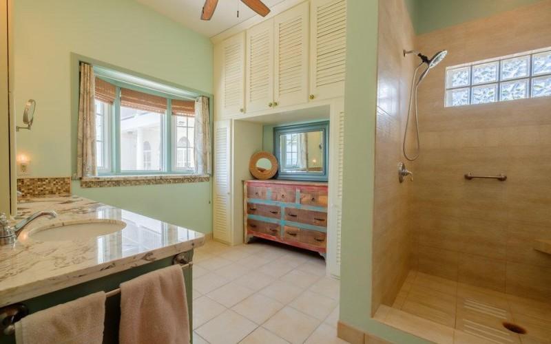 listing image with ID 74151