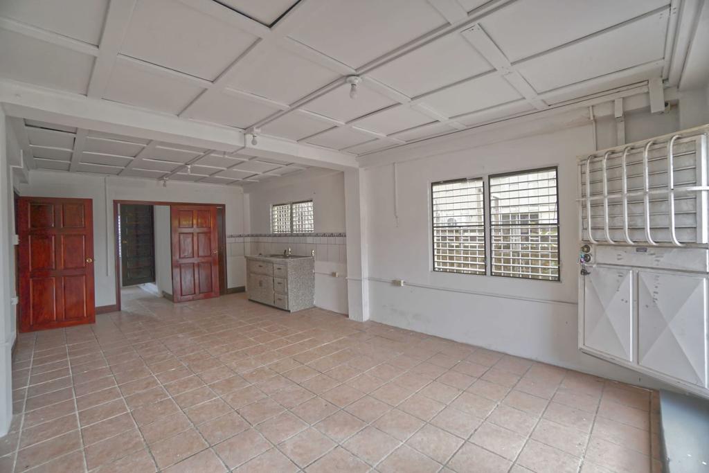 listing image with ID 74101