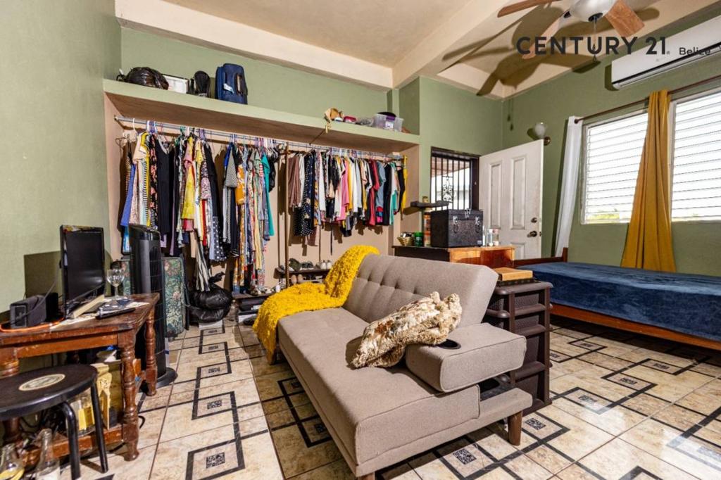 listing image with ID 74017