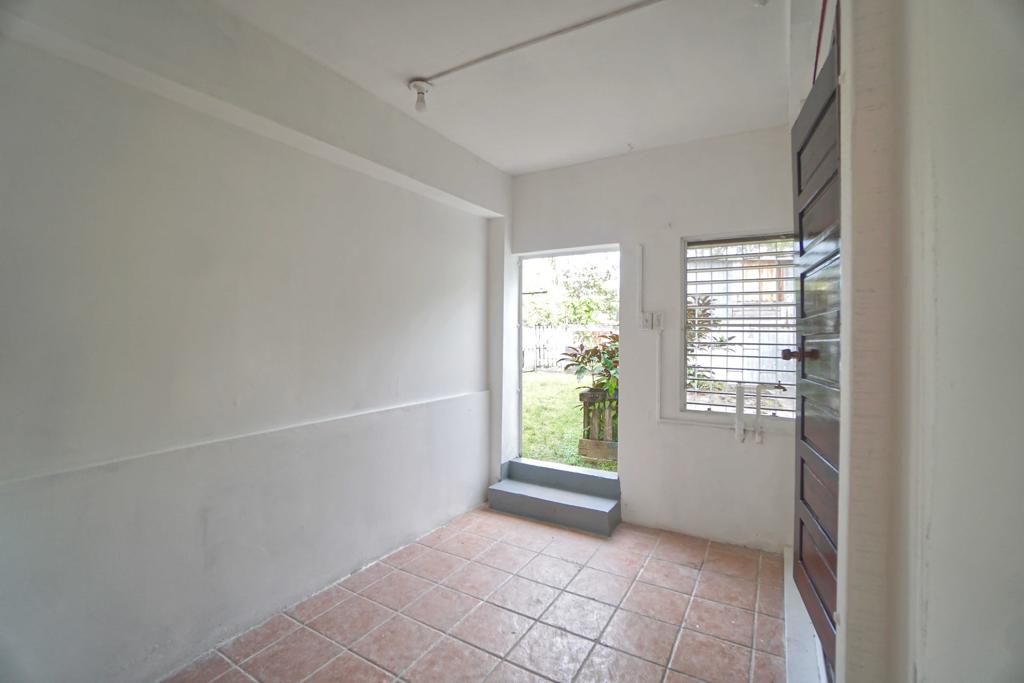 listing image with ID 74104