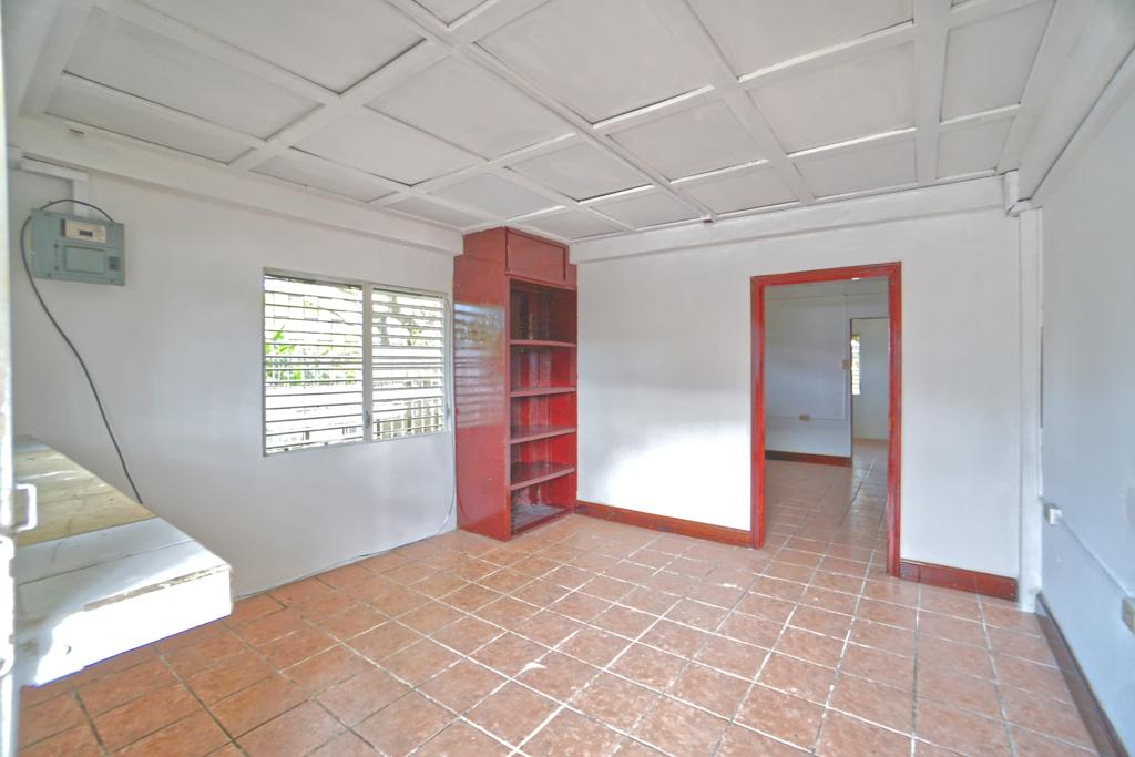 listing image with ID 74106