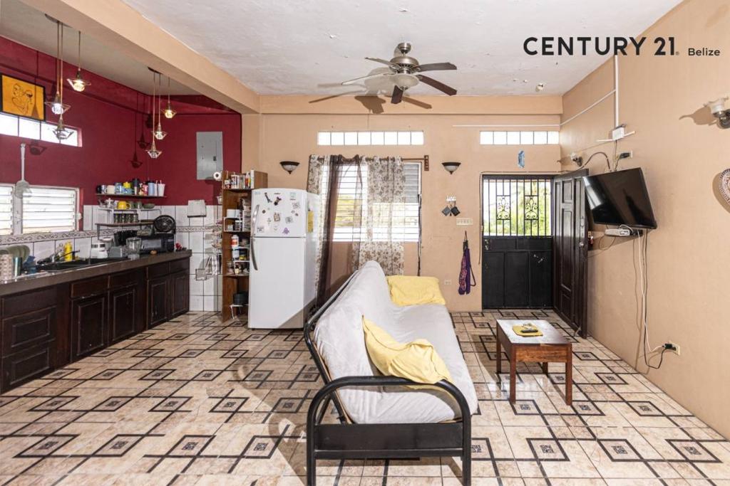 listing image with ID 74005