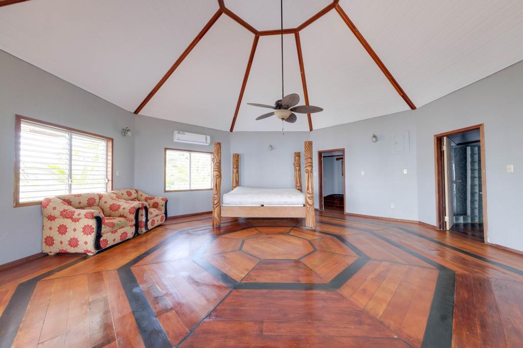 listing image with ID 91876