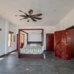 listing image thumbnail with ID 104205