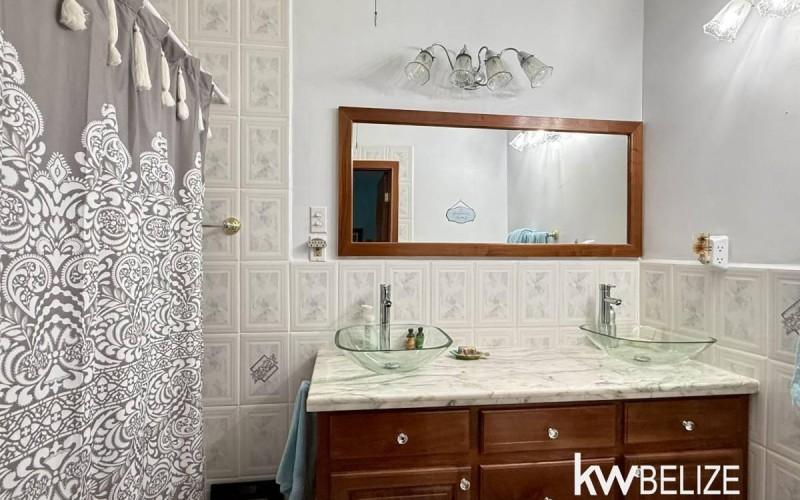 listing image with ID 107053