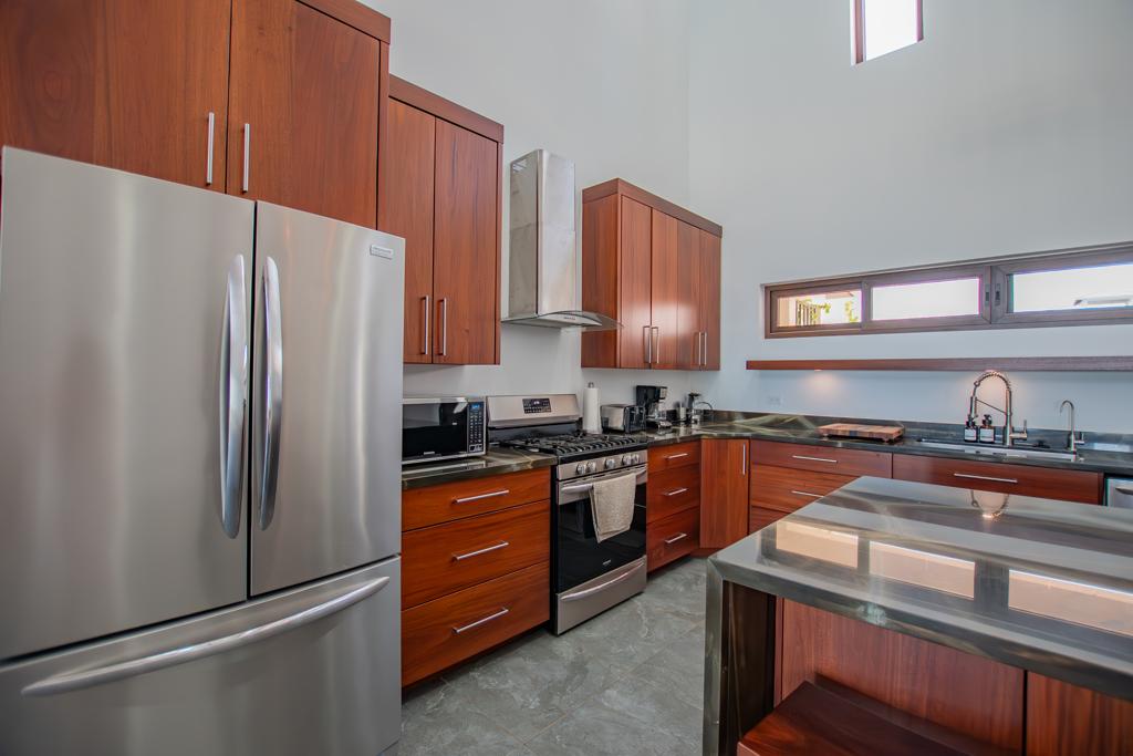 listing image with ID 104203