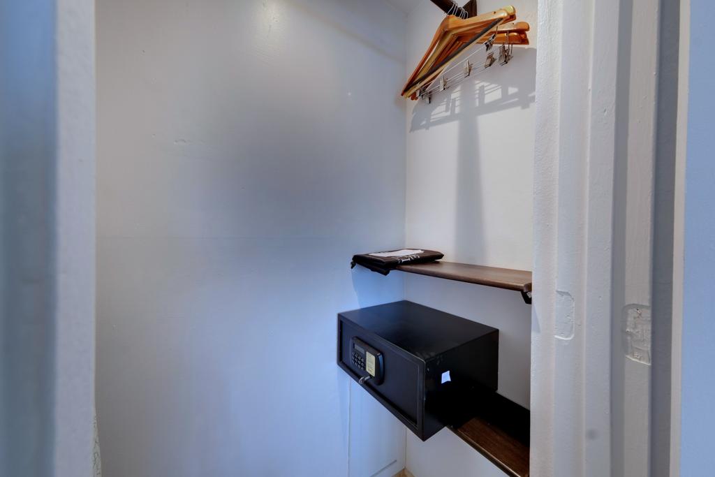 listing image with ID 78677