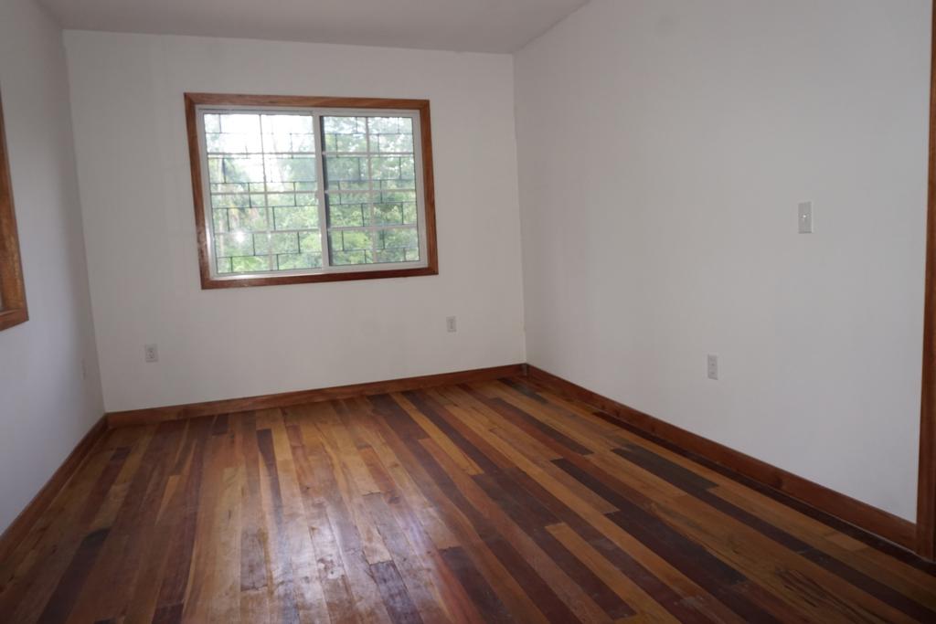 listing image with ID 102729