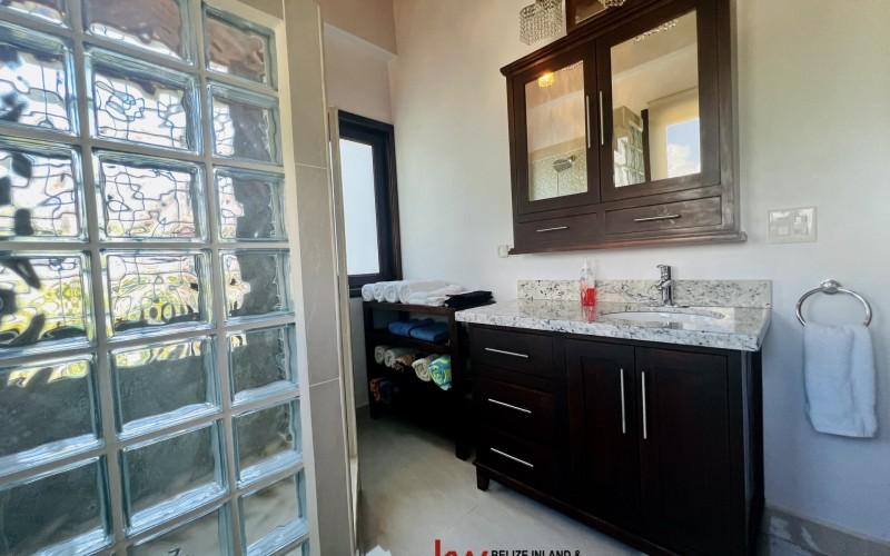 listing image with ID 95233