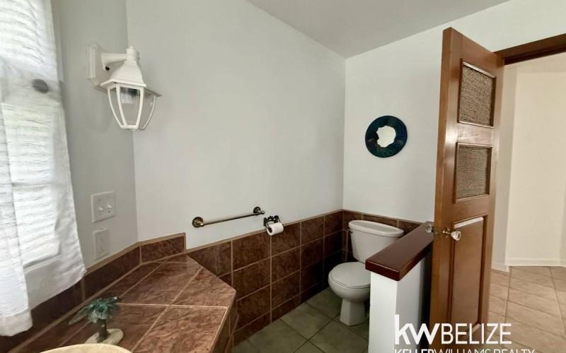 listing image with ID 77698