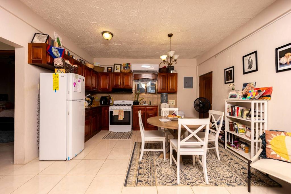 listing image with ID 106398