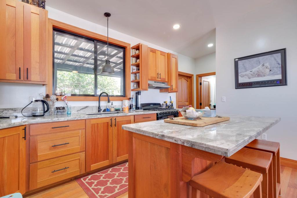 listing image with ID 104758