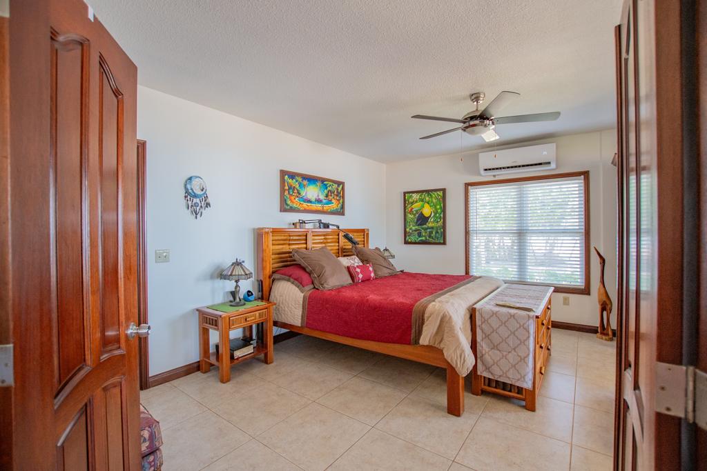 listing image with ID 97403