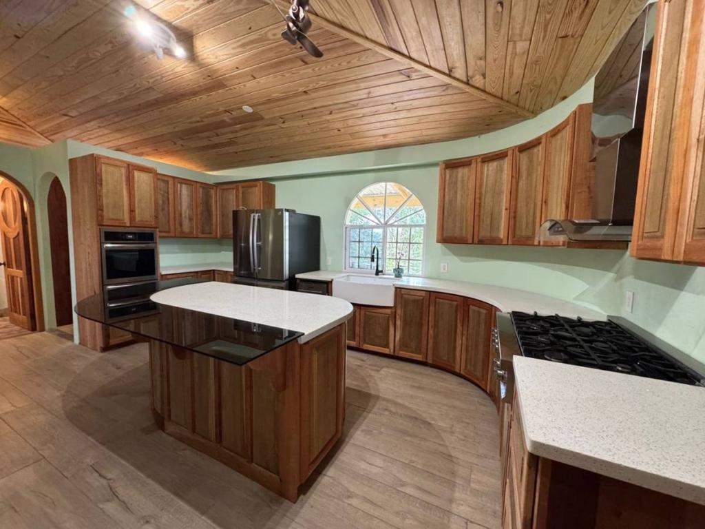 listing image with ID 103880